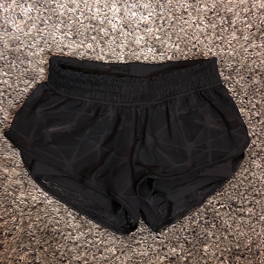 LULULEMON SHORTS